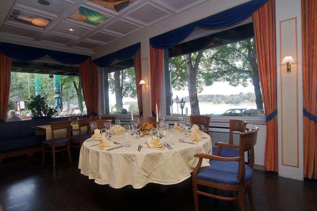 דיסלדורף Hotel Rheinterrasse Benrath מראה חיצוני תמונה